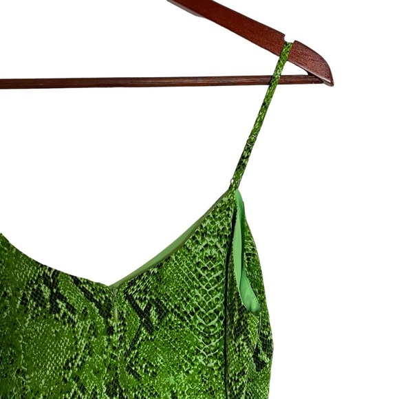 L'Agence Jaelyn Camisole Jumpsuit Silk Green Snakeskin Cropped Wide Leg 2 - Picture 12 of 15